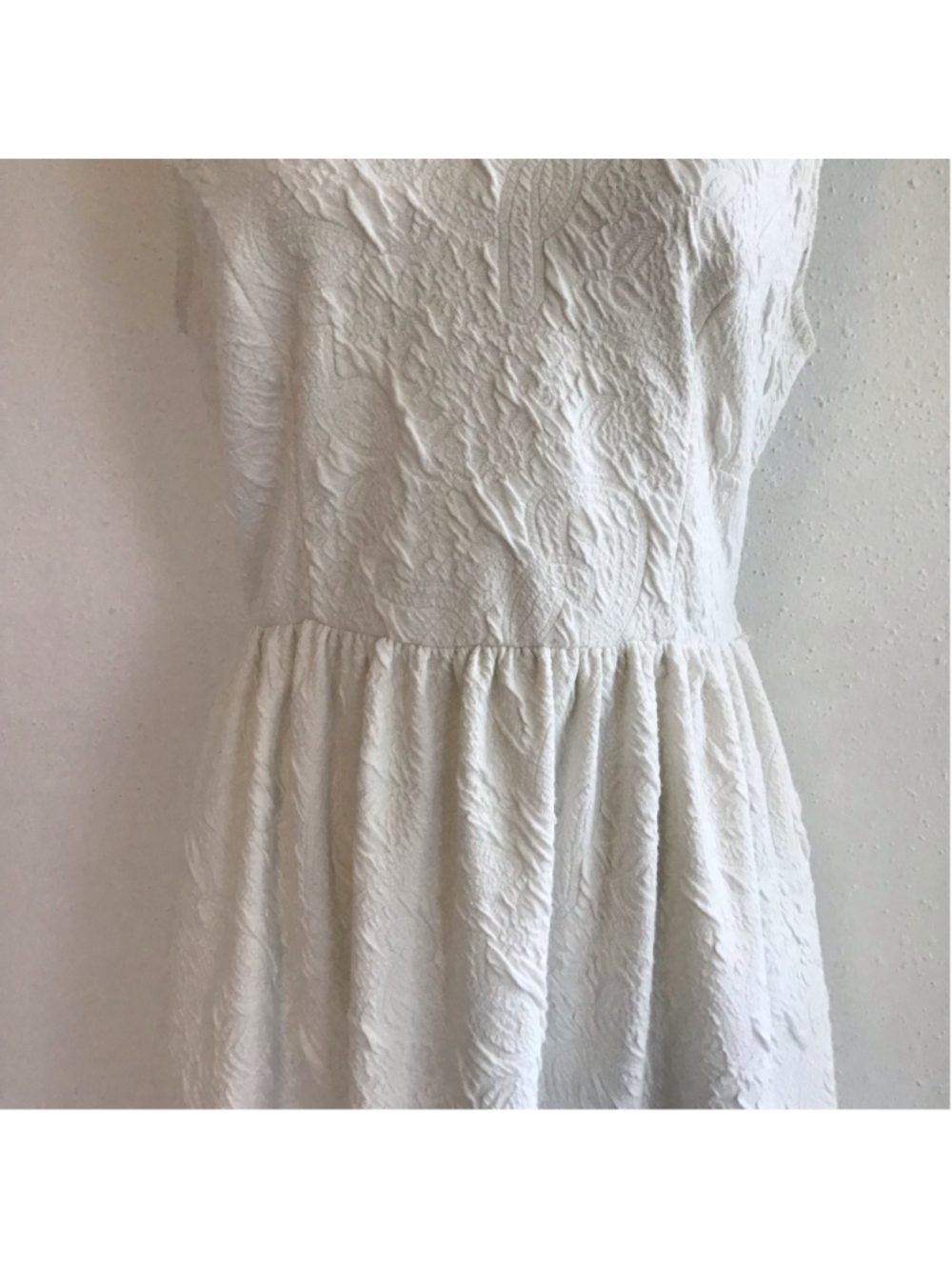 Everly Women Elegant Summer Fun White Textured V-Neck Mini Dress Size L - Picture 6 of 11